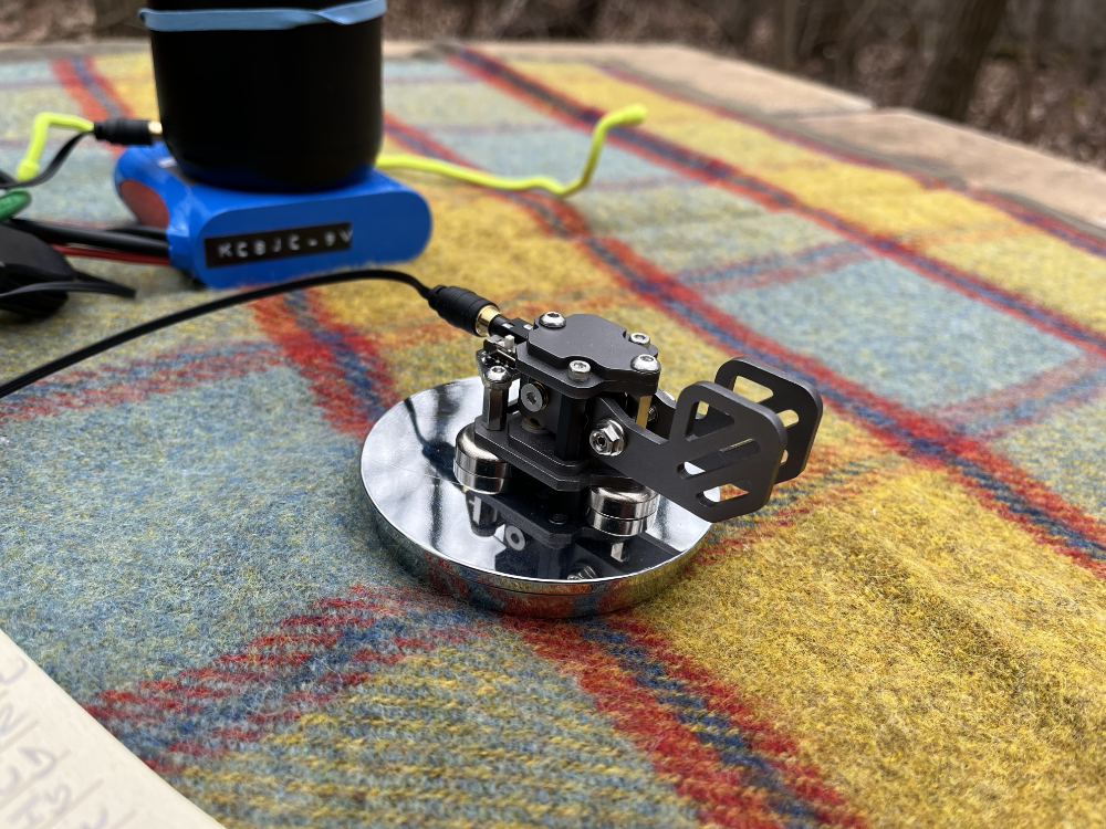 Putikeeg Morse Mini Paddles on a steel base.