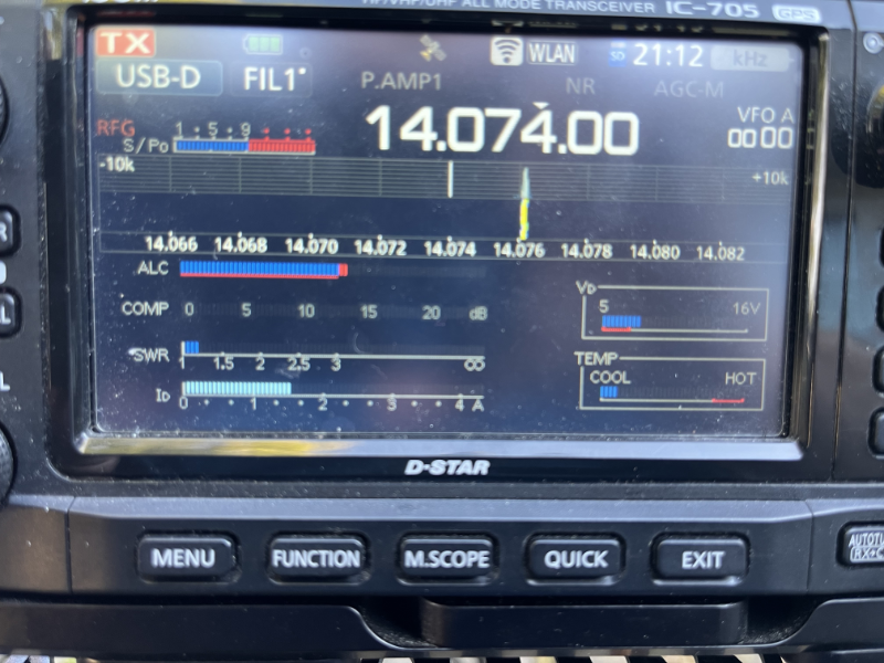 The screen of the IC-705 showing an SWR of 1.1:1 with the tuner inactive.