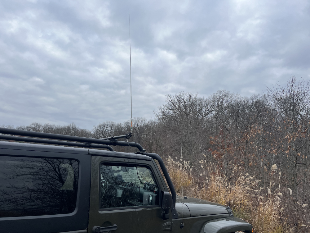 The AX1 as it looks mounted to the Jeep in its entireity.